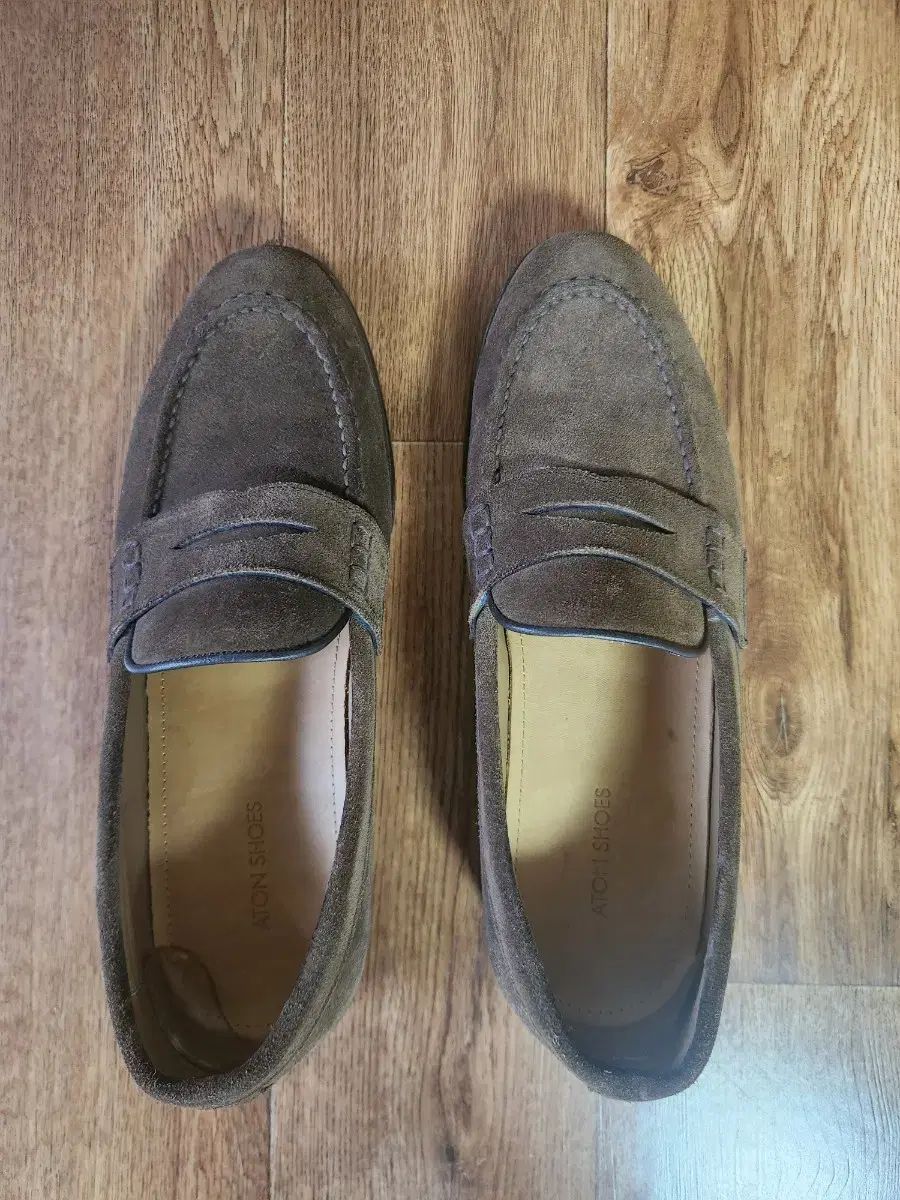 ATON SHOES スウェード ローファー ブラウン