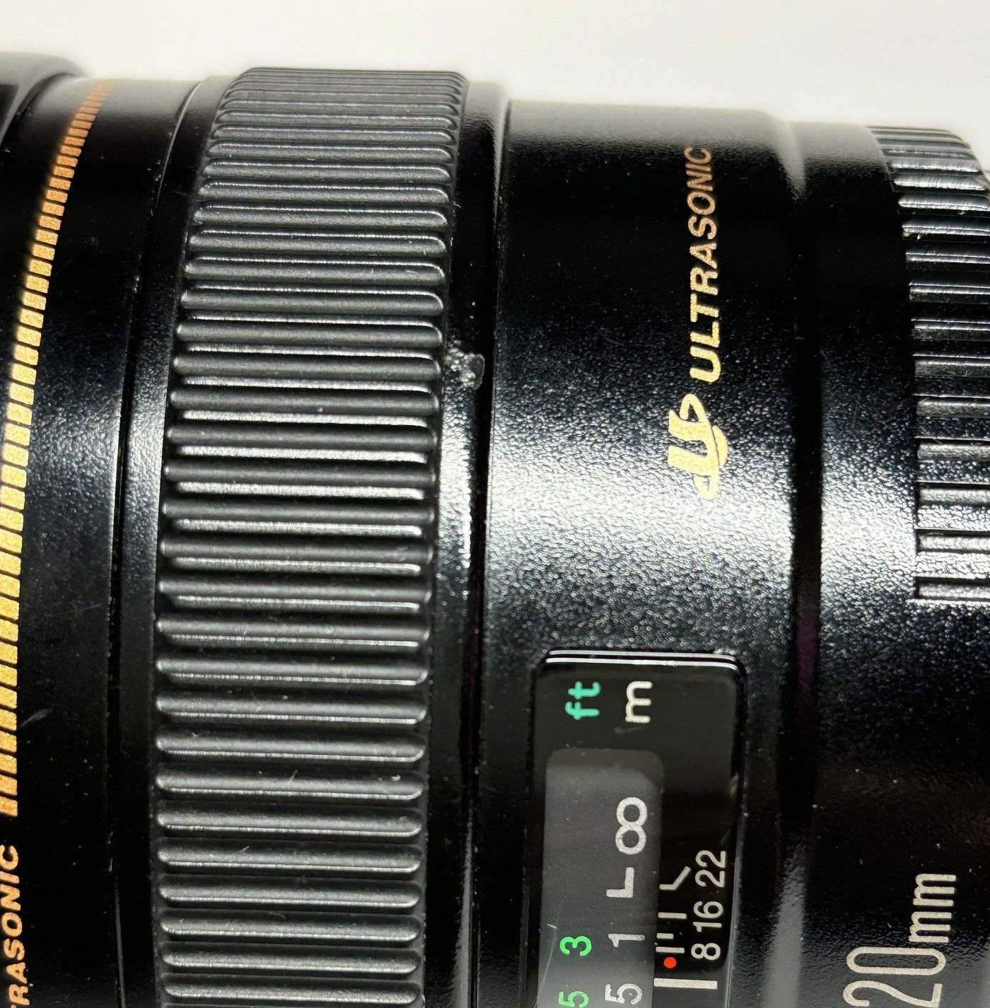 EFマウント 風景やイベント会場などの撮影に不可欠