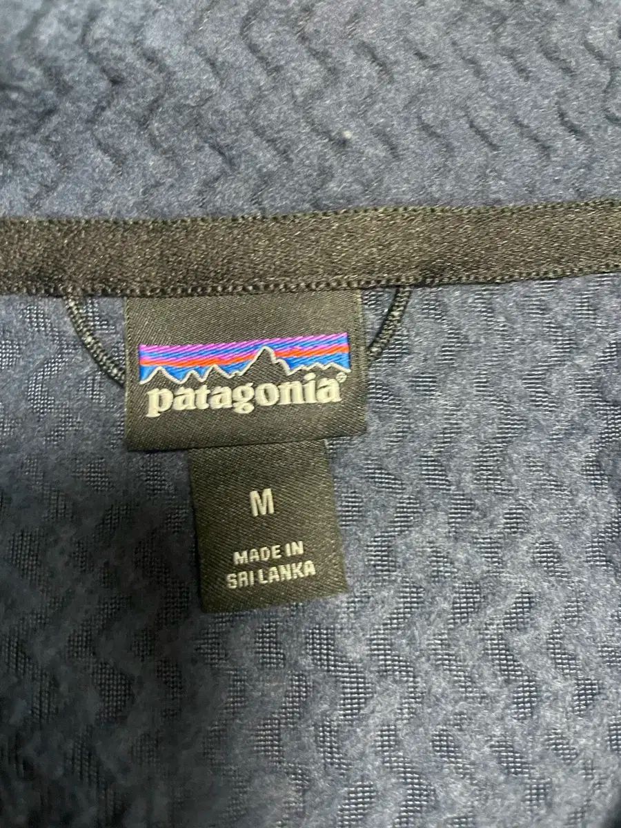 パタゴニア R1 エア ジップネック M サイズ