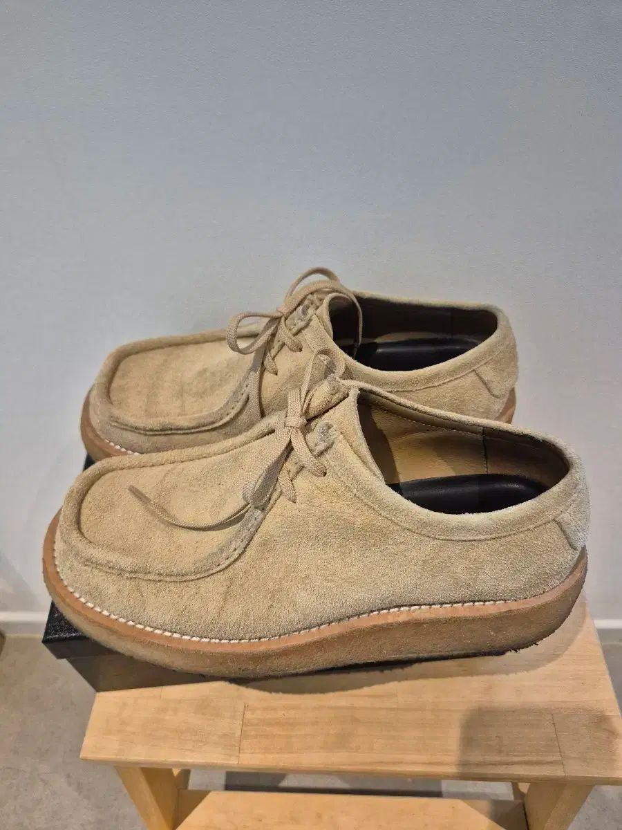 ロストガーデン DIVE 270 ベージュ モカシンシューズ