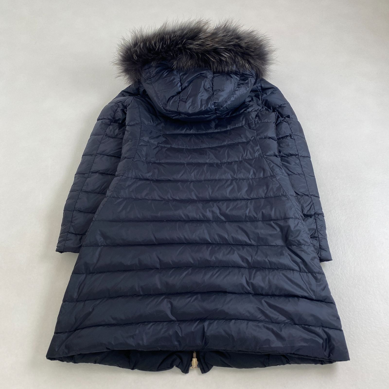 タトラス ダウンジャケット TATRAS 直営店限定モデル ロビニア