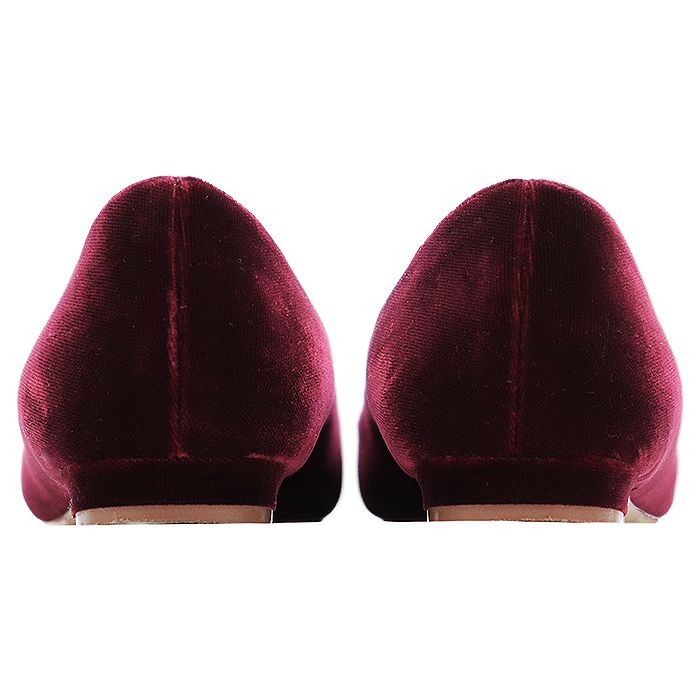 マノロブラニク フラットシューズ