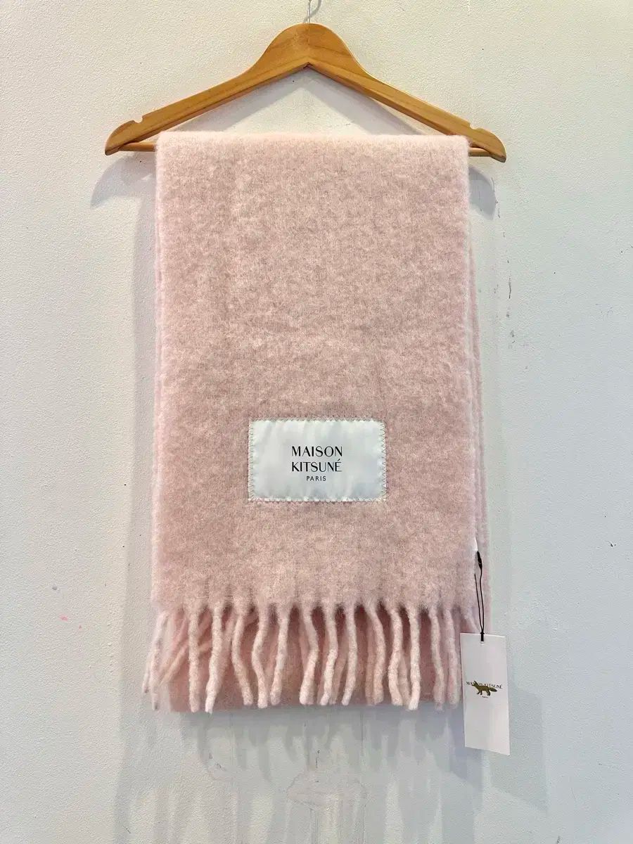 メゾンキツネ ベイビーアルパカ マフラー