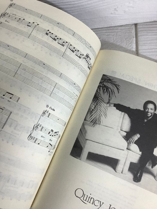 本 ピアノ弾き語り クインシー・ジョーンズ 愛のコリーダ 東京音楽書院