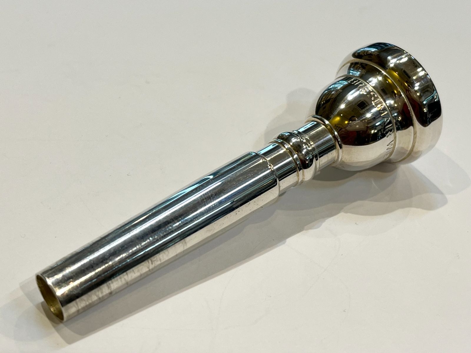 B890【送料無料】スタッドレスタイヤ 175/65R15 4本セット