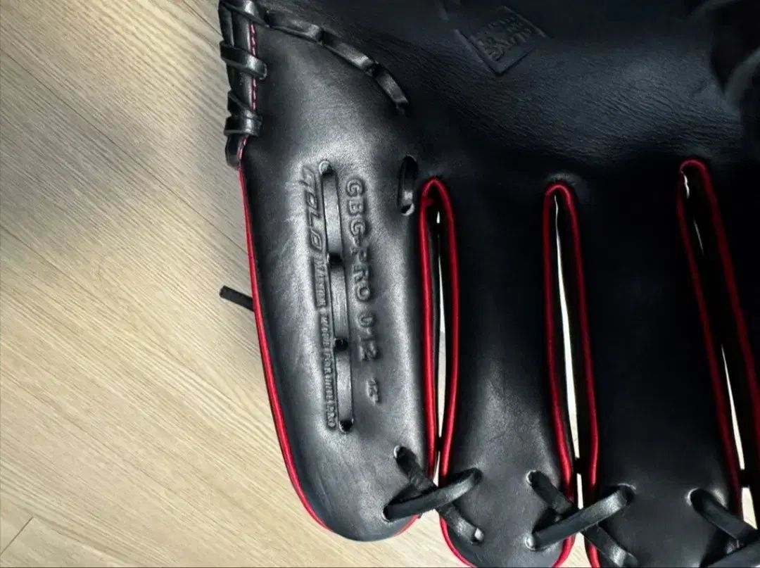  GOLD 定 妍 秀 シュプリーム 最 投手用グローブ その他 グローブ