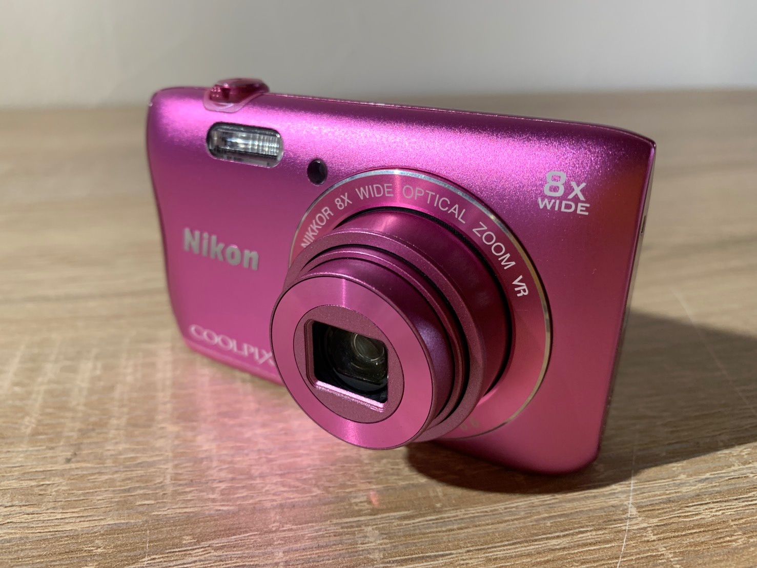 COOLPIX S3700