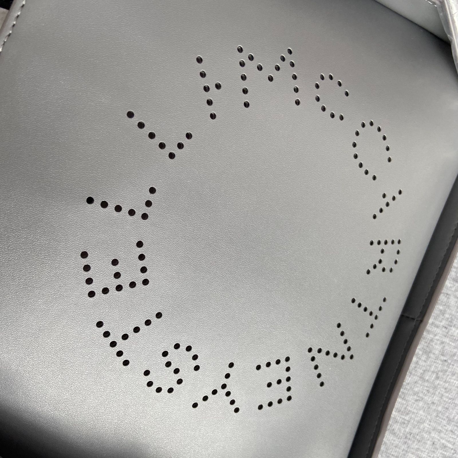 Stella McCartney Logo ステラマッカートニー パンチングロゴ ロゴトートバッグ ファッション レディース バッグ ショルダーバッグ トートバッグ ハンドバッグ グレー