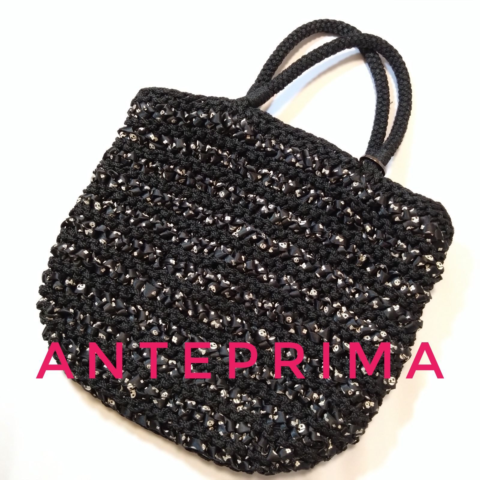 【極美品】 ANTEPRIMA アンテプリマ ハンドバッグ 編み込み 黒 光沢◎ 希少】ANTEPRIMA アンテプリマ ハンドバッグ 黒 リボン編み込み