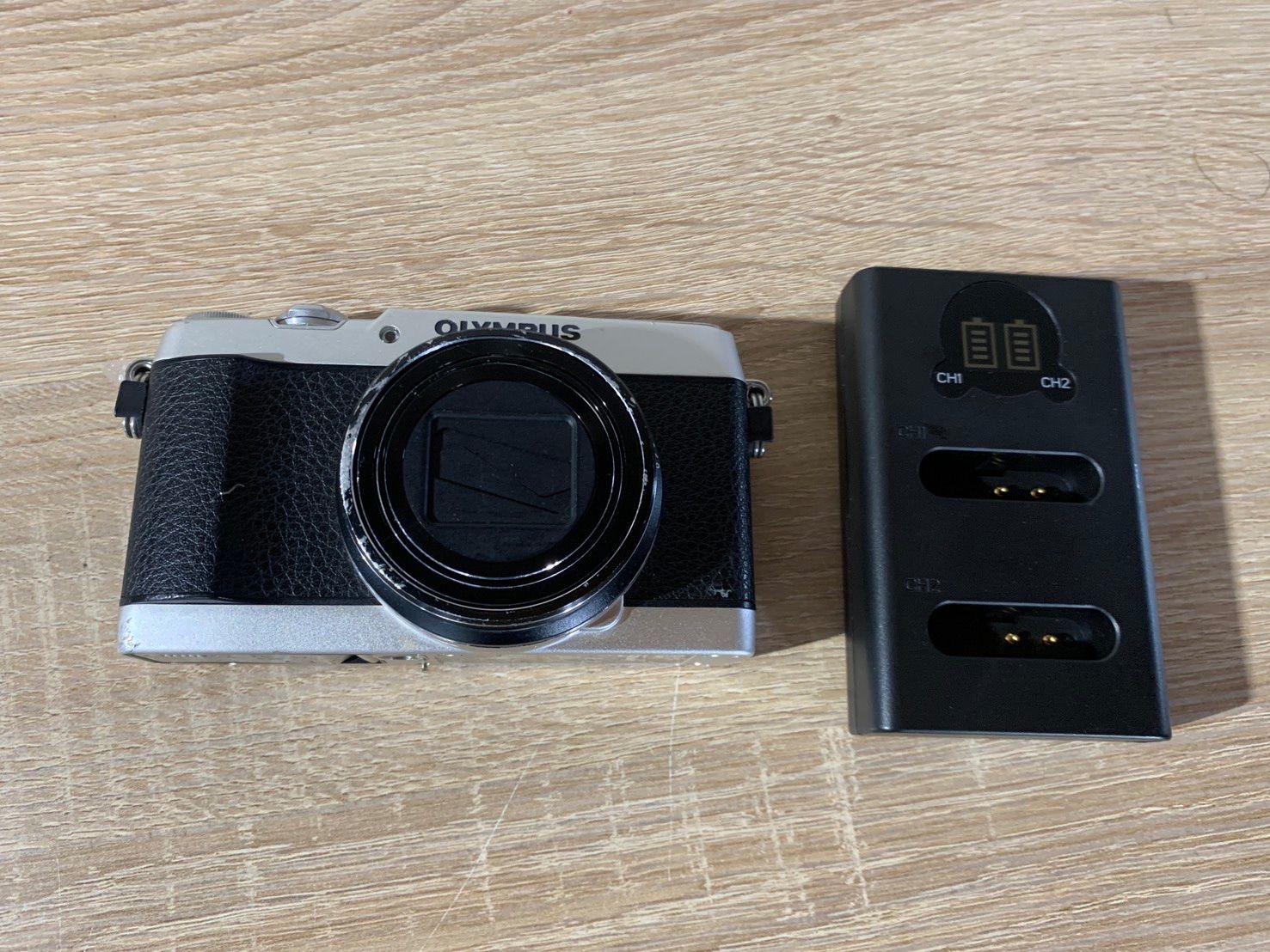 6407 OLYMPUS STYLUS SH-1 ブラック シルバー デジカメ