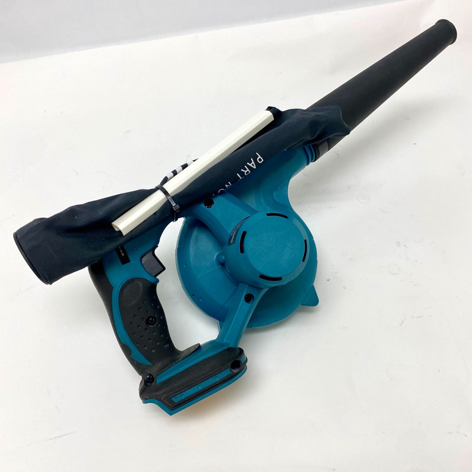 マキタ UB182DZ 充電式ブロワ 18V 送風 集じん両用 3671