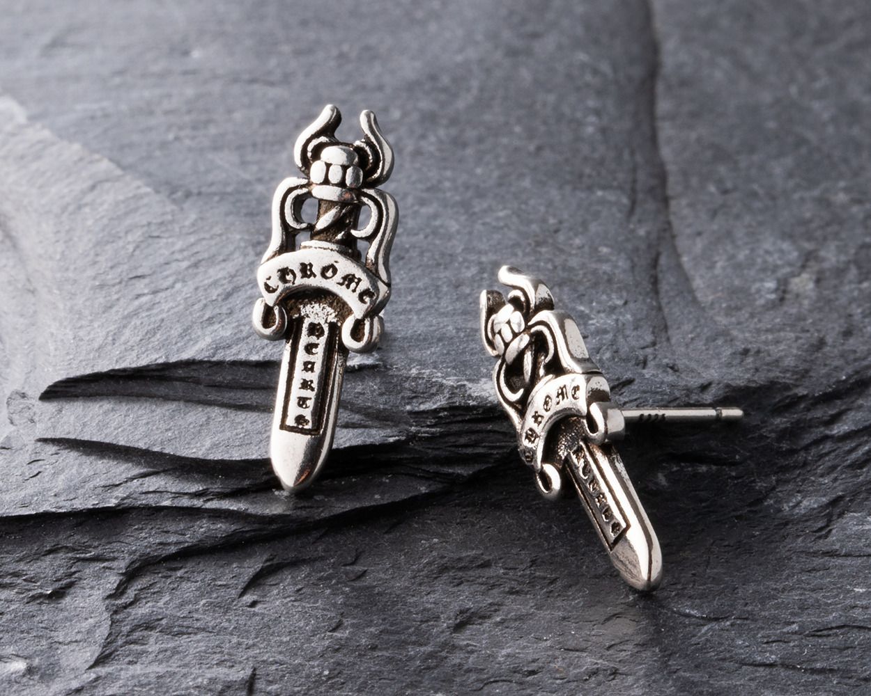 シルバー925 ダガーピアス シルバーピアス 人気 プレゼント 22kgp 両耳 シルバー925 ピアス メンズ レディース ダガーモチーフ 剣型 両耳