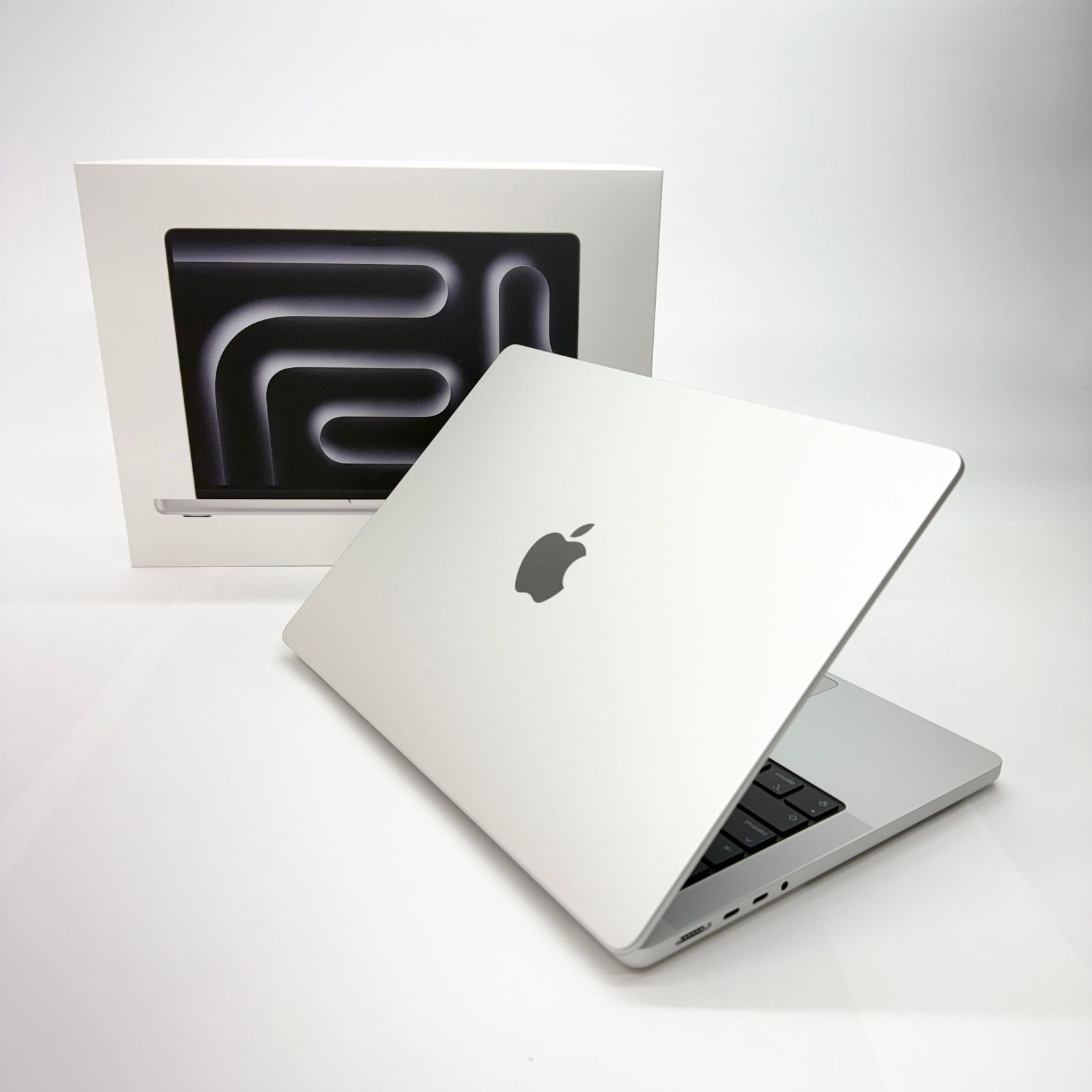 新品未使用Apple MacBook Pro 14 (M5/24GB/1TB)