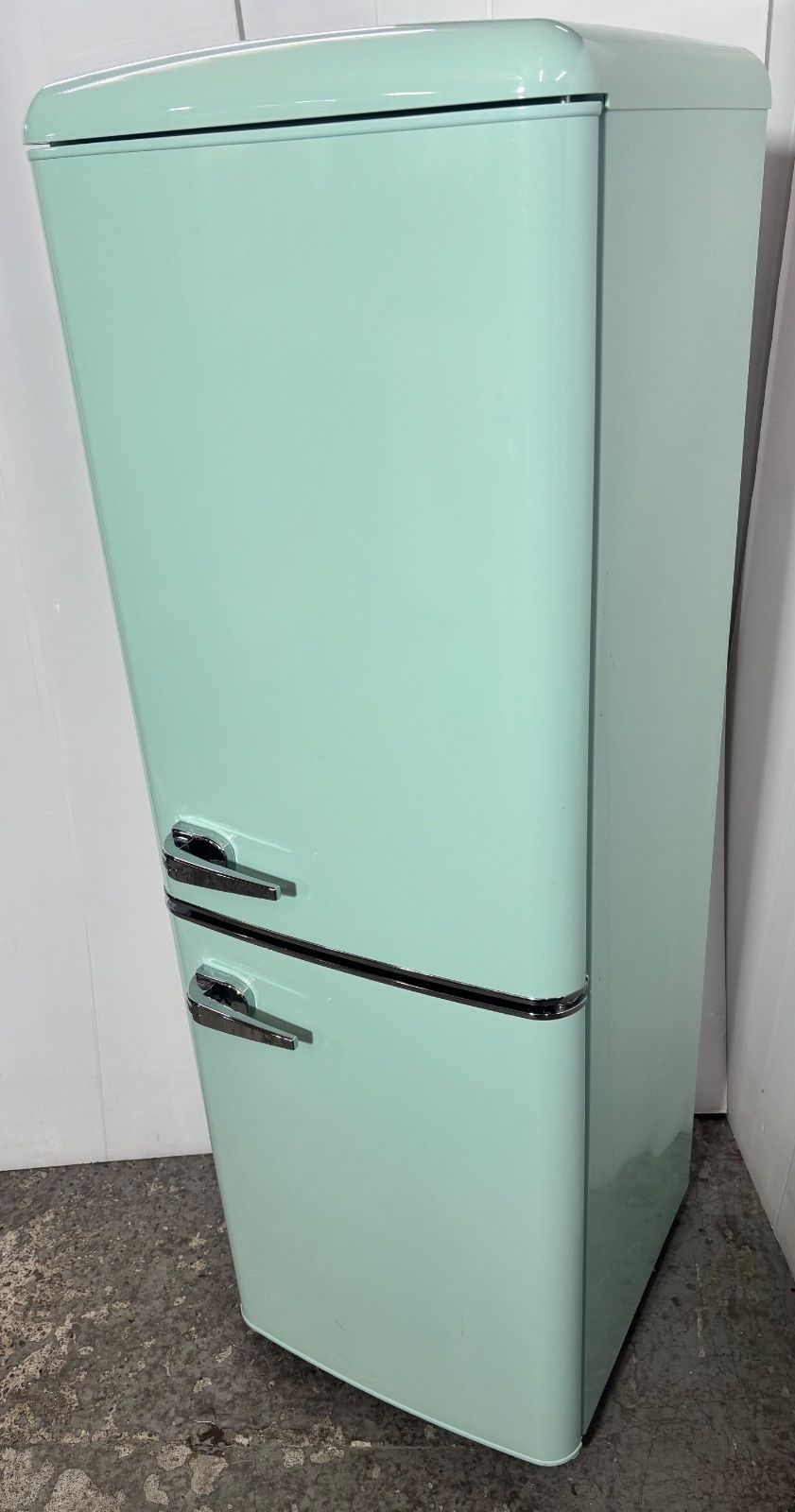 【美品】レトロ冷蔵庫 130L ミントグリーン 冷蔵庫 レトロデザイン ミントグリーン 130L PRR-142D-LG 人気カラー