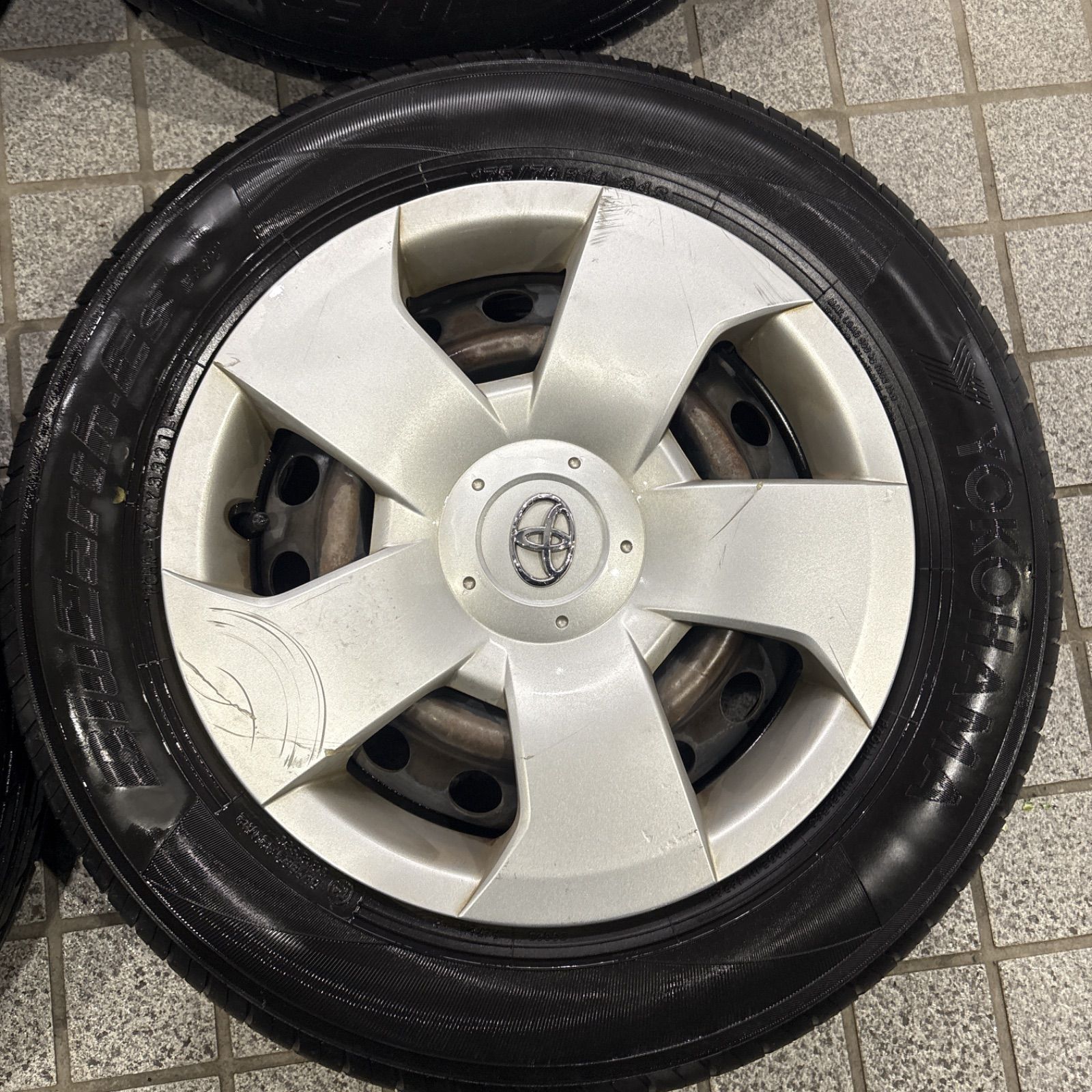  トヨタ シエンタ ホイールタイヤセット 4穴 175 70 R 14 14インチ タイヤ ホイールセット