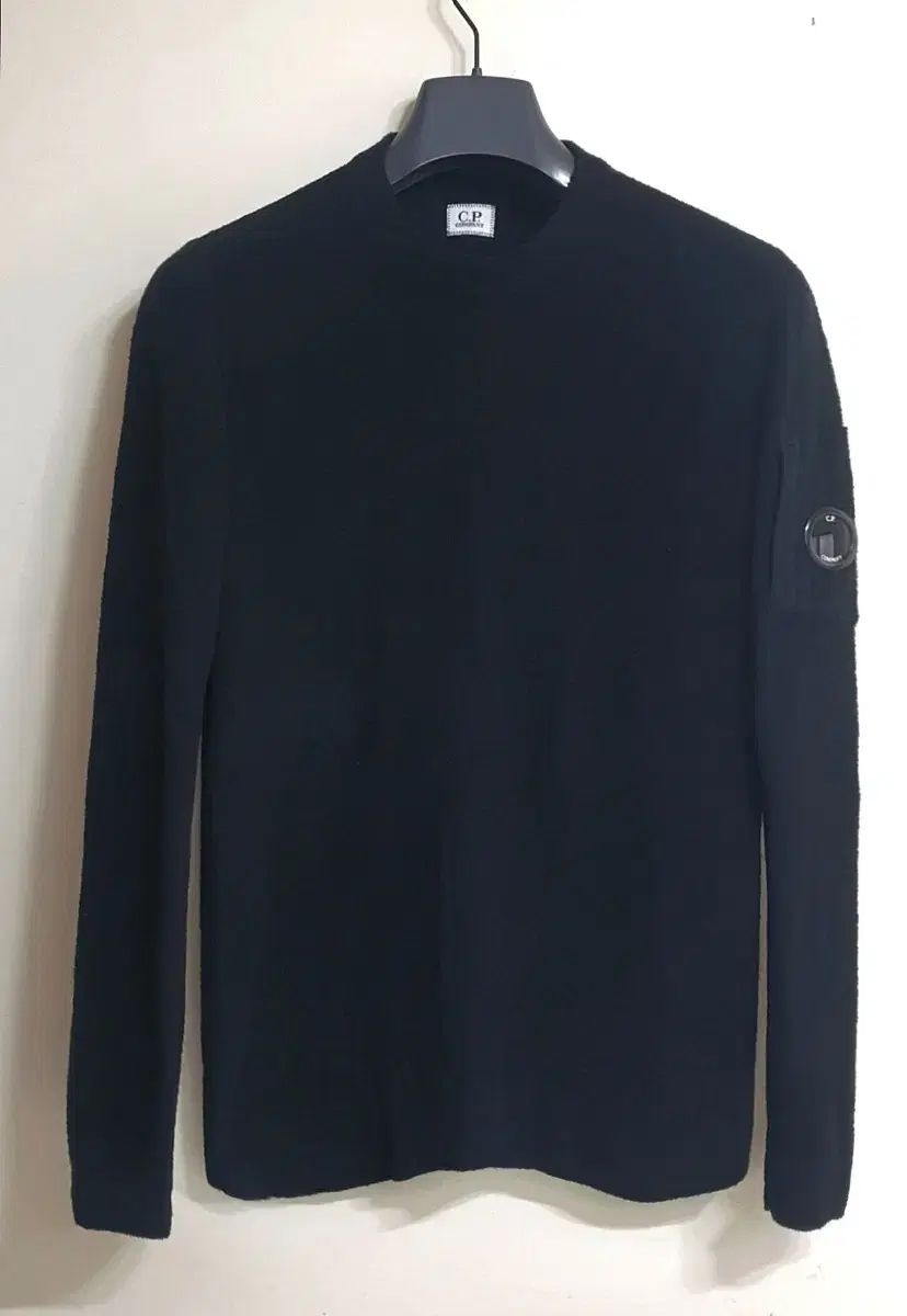 C.P. COMPANY シーピーカンパニー レンズワッペン クルーネック ニット