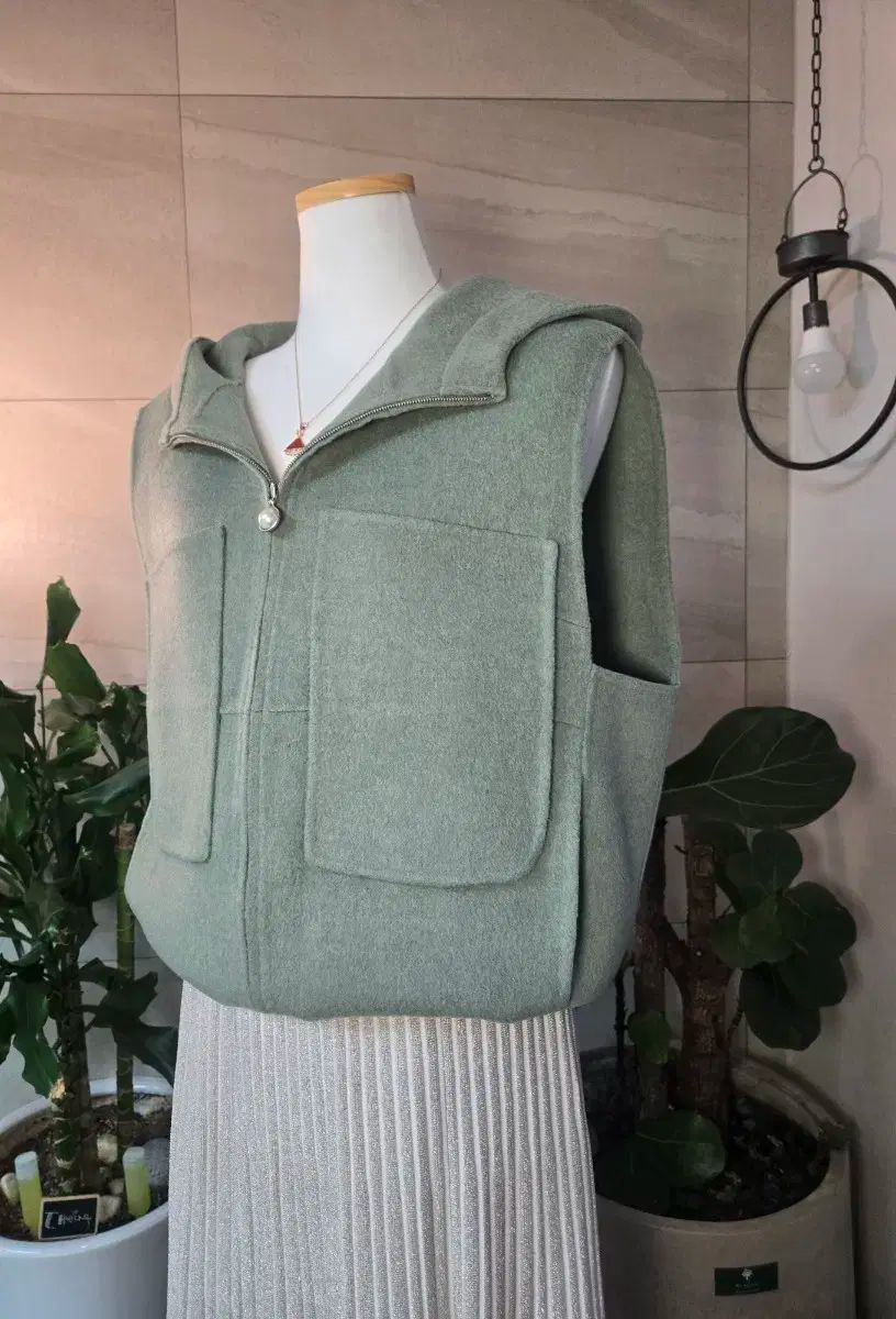 マイン MINE ウールカシミア ハンドメイド フード ベスト ミントグレー