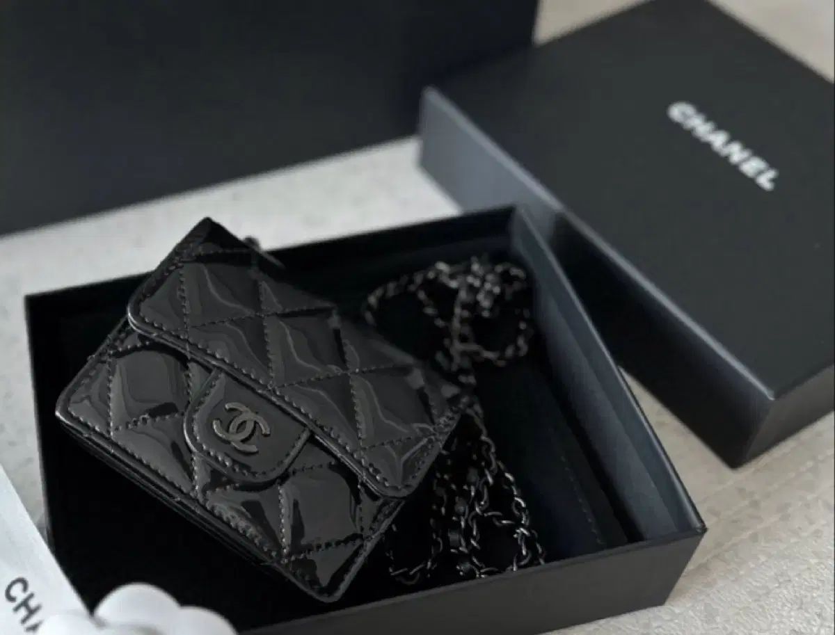 シャネル Classic フラップ チェーン トレカホルダー ペンダント ブラック カードウォレット アコーディオン チェーン