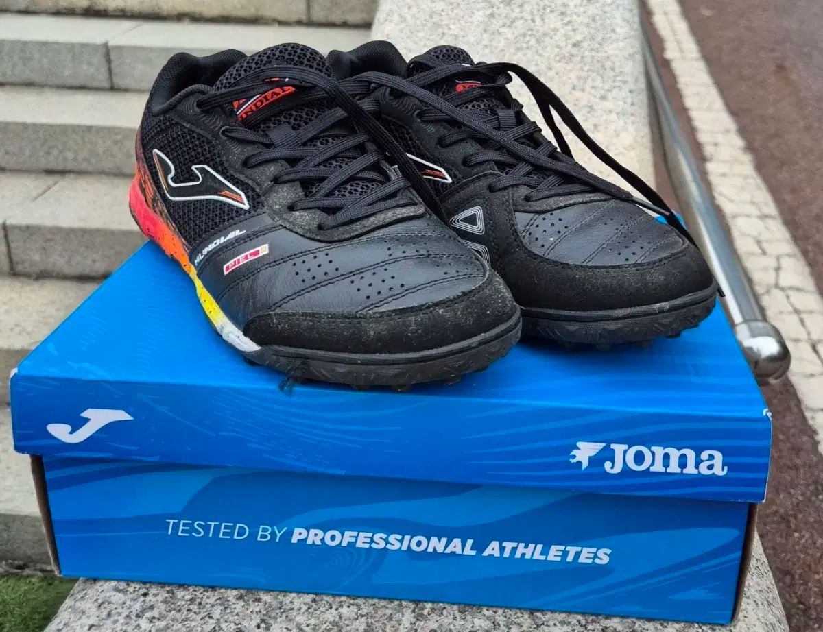 Joma ムンディアル TF 260