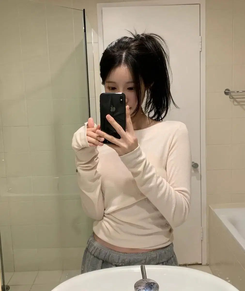 当日発送 lazyshop ESSENTIALS Tシャツ リリーコーツ Le Plein leeds