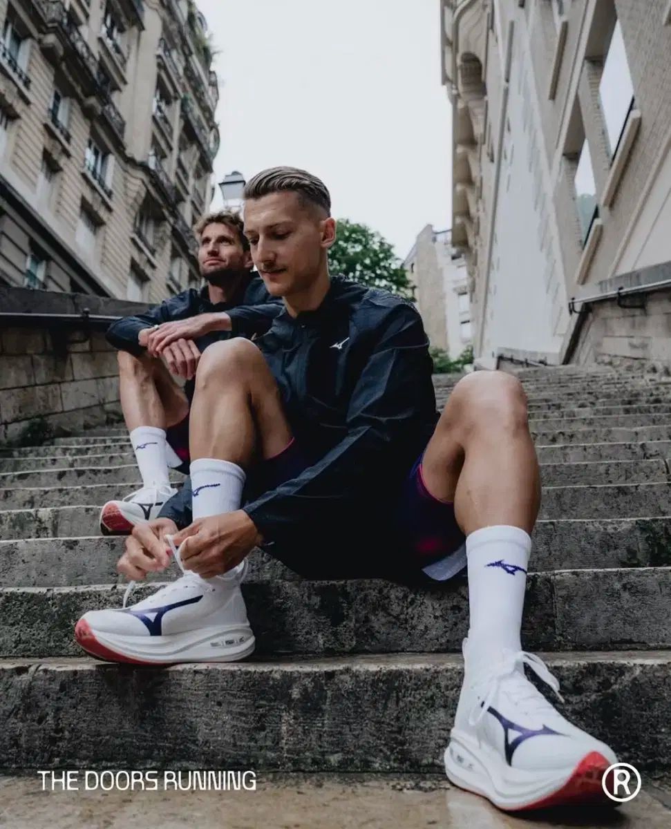 300mm US12 ミズノ NEOヴィスタ2 ランニングシューズ