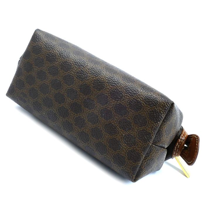 マカダム ポーチ