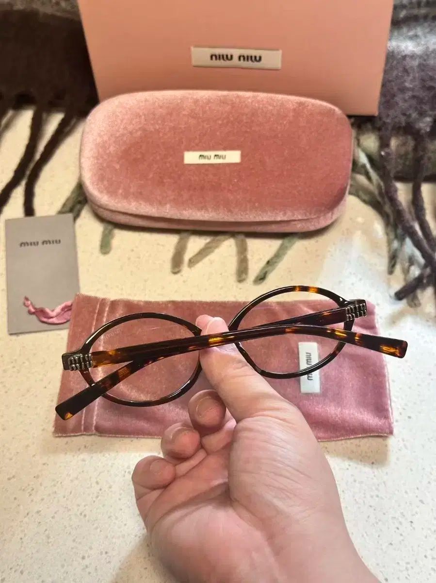  ミュウミュウ MIU MIUメガネ サングラス 小物