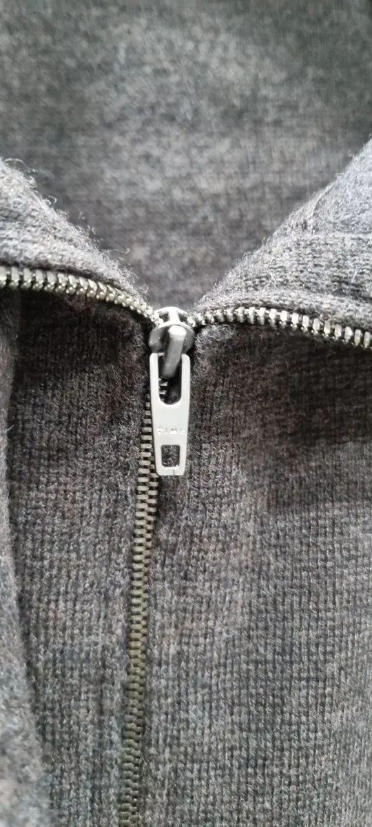 ジップアップカーディガン