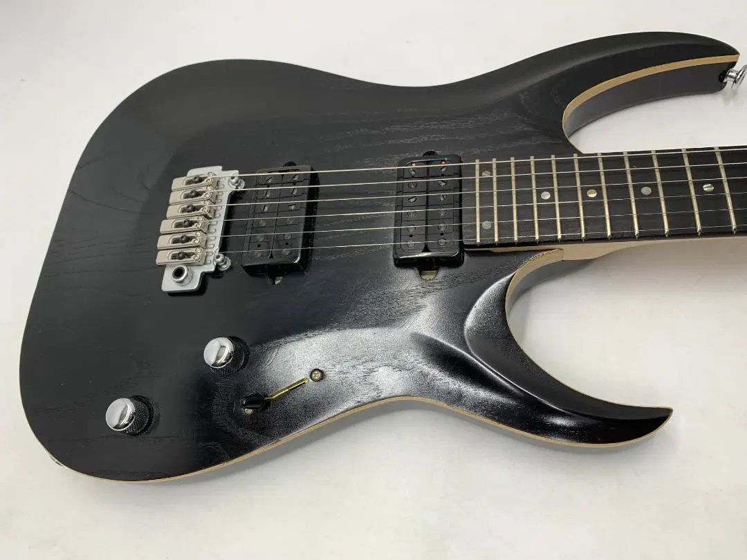 中古】【楽器】バッカス エレキギター GRACE-AT/BW BLK/OIL【エレキ