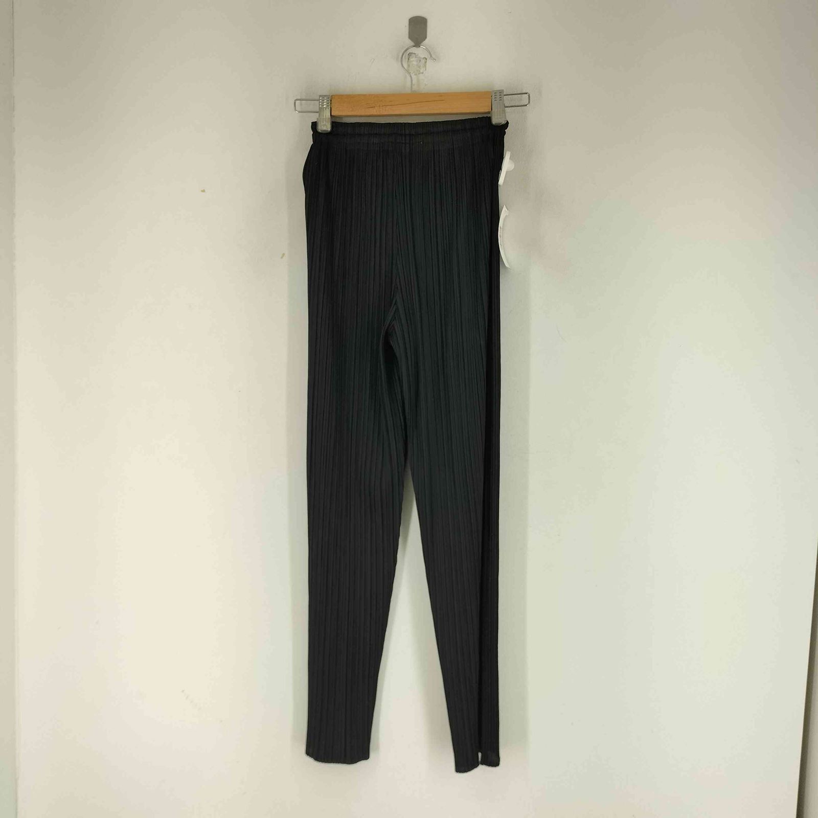 イッセイミヤケ ISSEY MIYAKE プリーツロングパンツ レディース JPN S