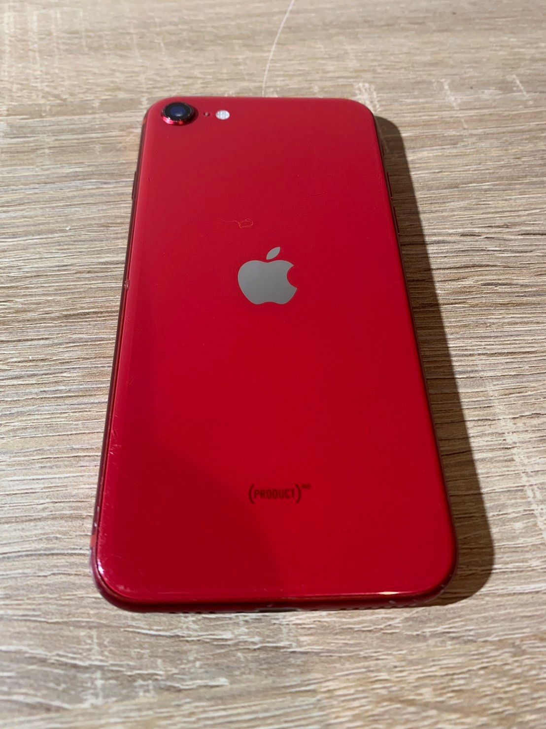 6425 iPhone SE 第二世代 レッド 動作未確認 - メルカリ