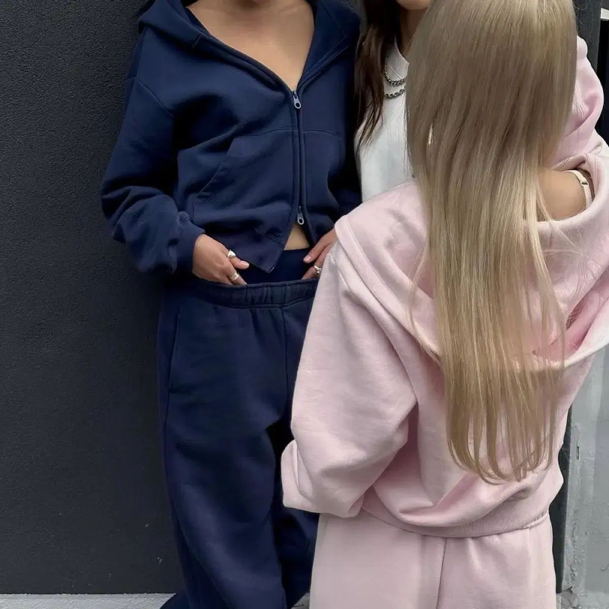 ベリーシ ネイビー フードジップアップ Lサイズ