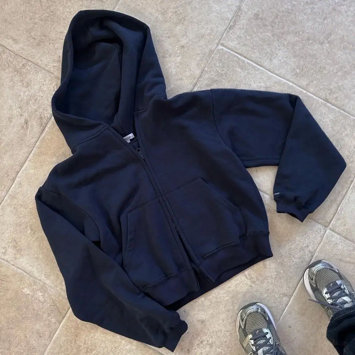 ベリーシ ネイビー フードジップアップ Lサイズ