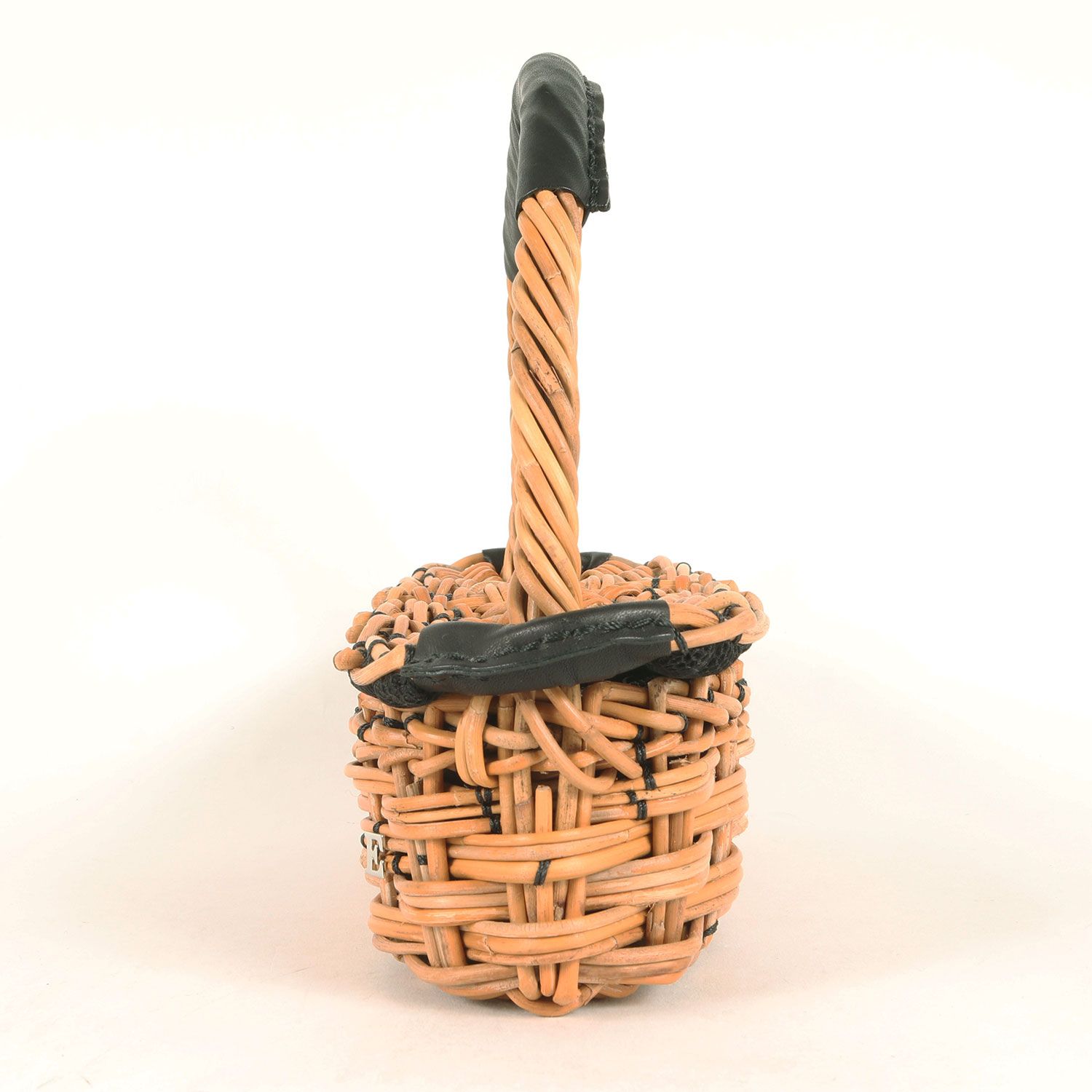 ebagos エバゴス バッグ ベージュ ブラック | 23春夏 牛ソフト パール