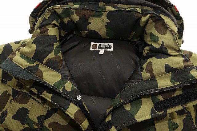 アベイシングエイプ A BATHING APE 1ST CAMO SHARK SNOWBOARD DOWN  