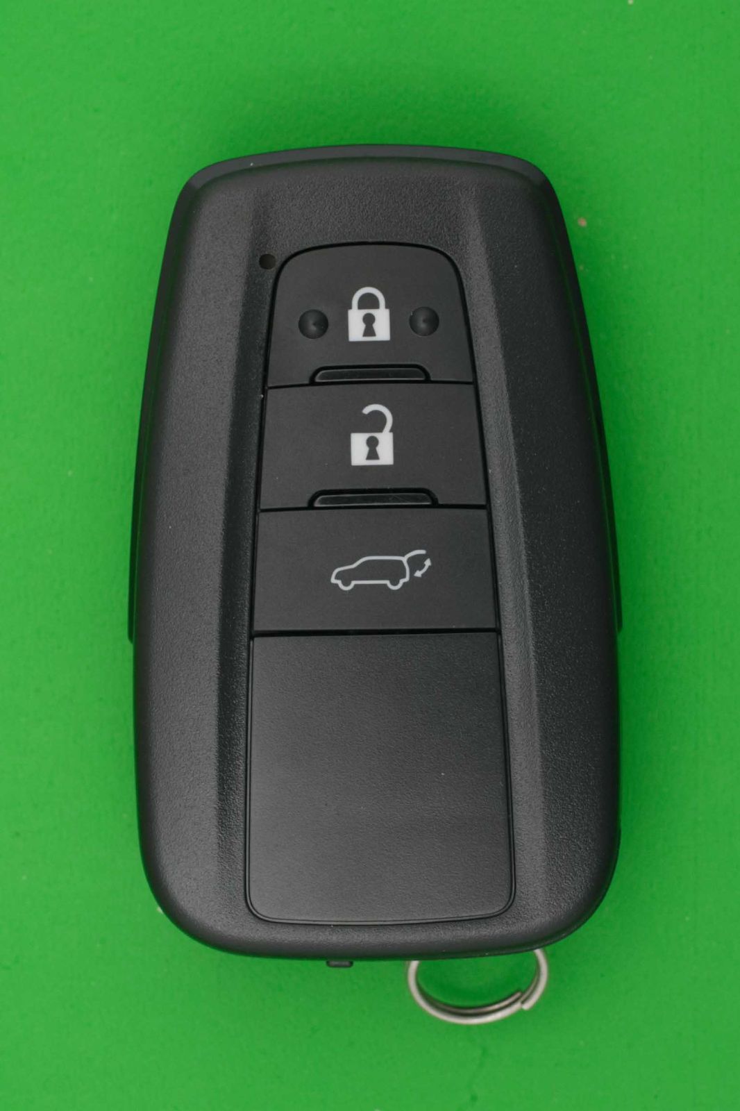 トヨタ カローラクロス 3ボタン スマートキー