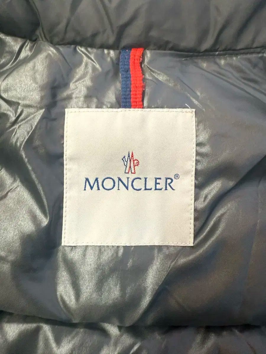 MONCLER