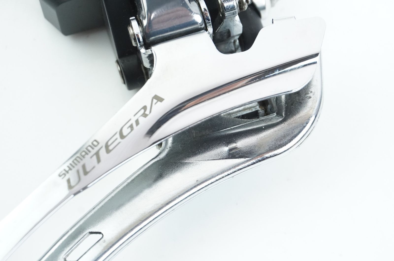 SHIMANO 「シマノ」 ULTEGRA Di2 FD-6770 フロントディレイラー