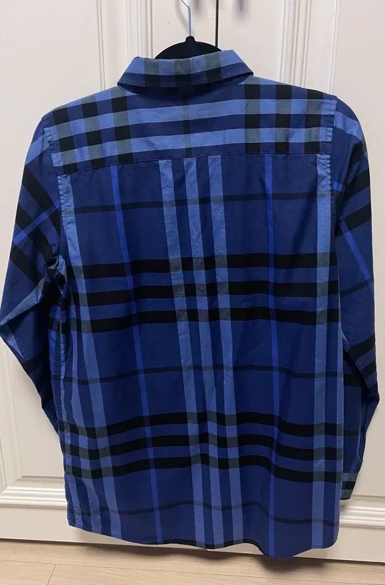 バーバリー 男の子 長袖シャツ 14 Y