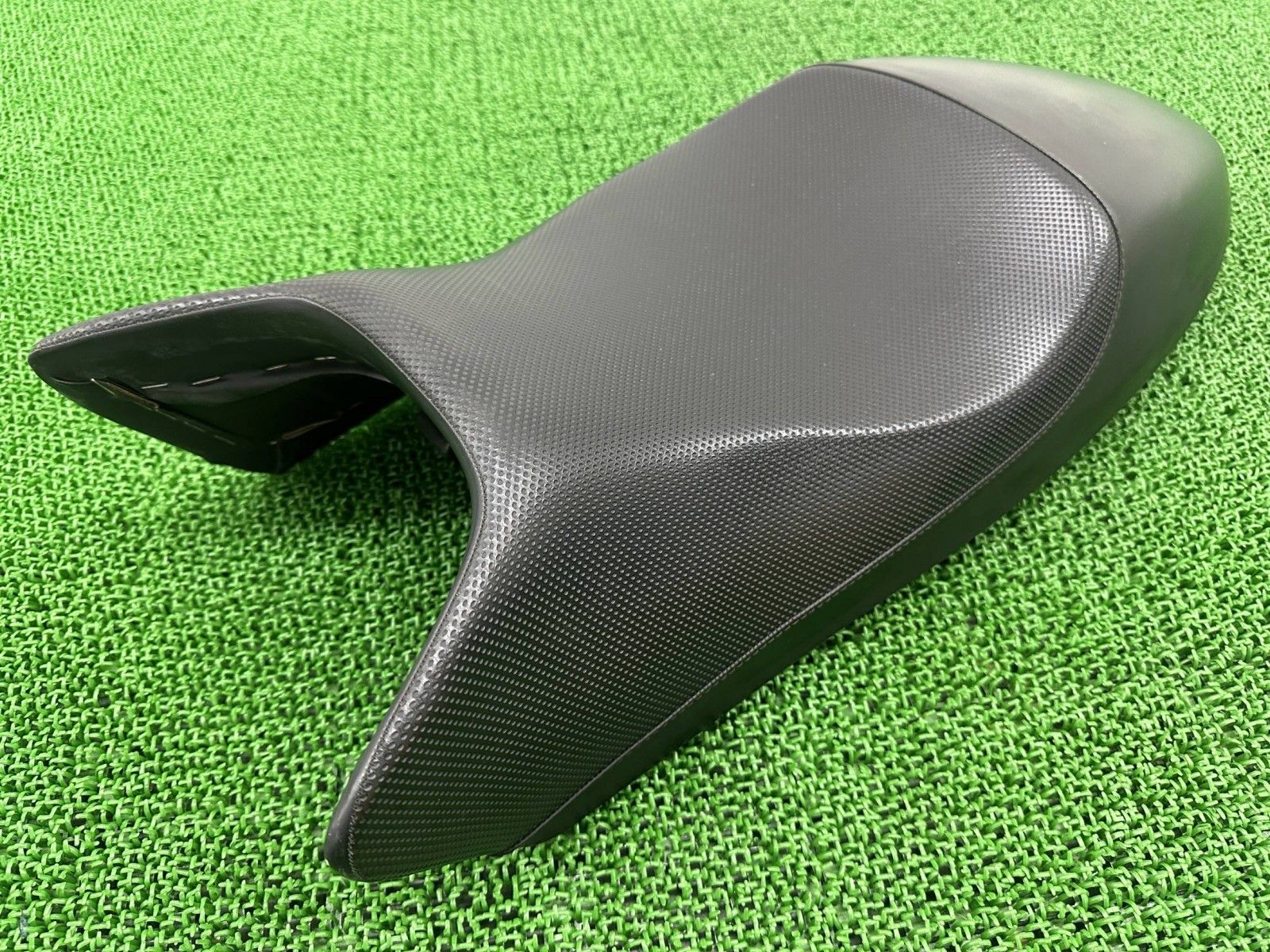 S 4 R シート 247 1 086 A ドゥカティ バイク 部品 DUCATI モンスター M 900 RS 車検 bT