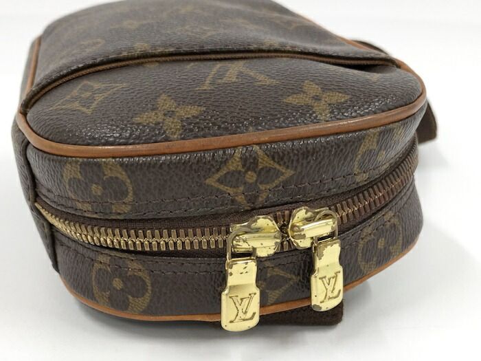 モノグラム M51870