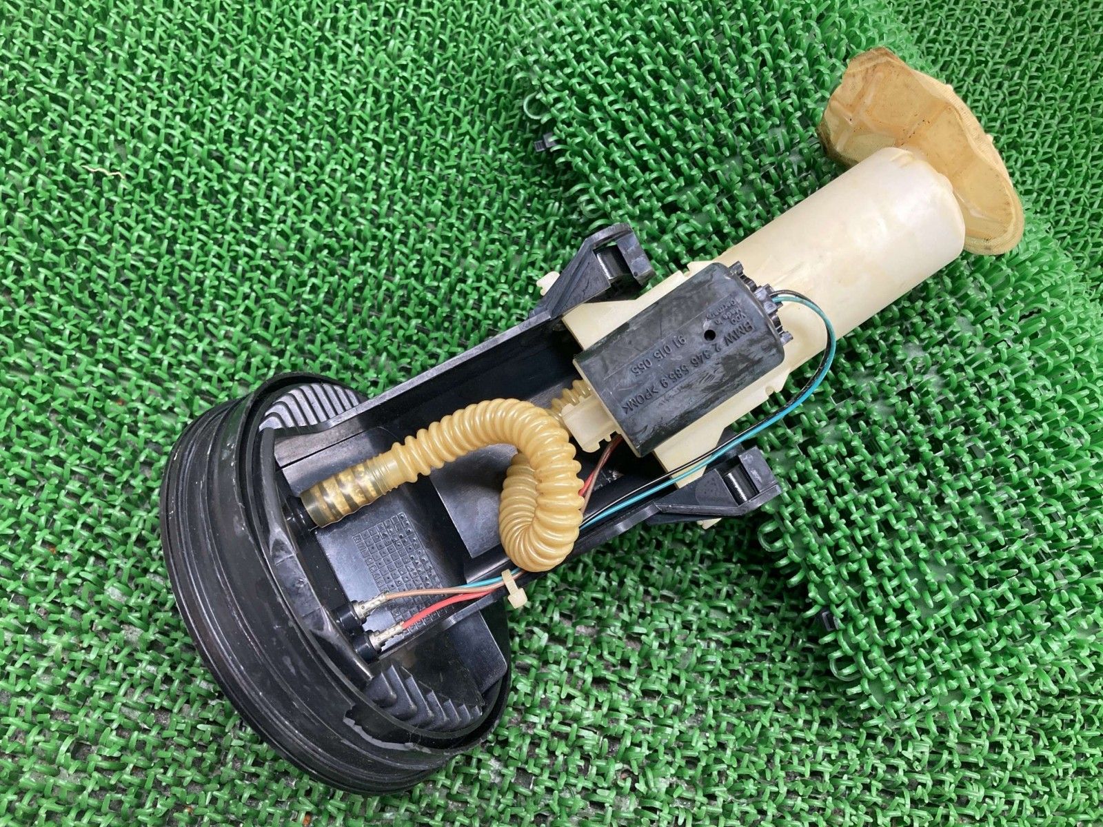 K 1200 RS フューエルポンプ 2 346 585 9 BMW フューエルセンサー 燃料ポンプ 修復素材や部品取りに 品薄 品 eX