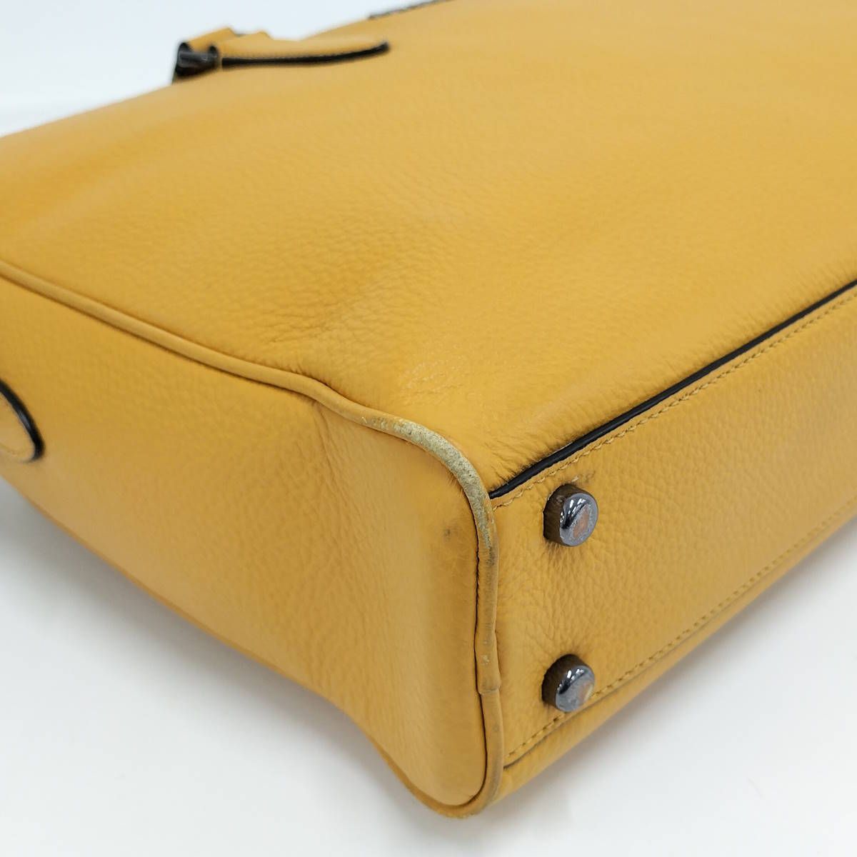 ブリーフケース