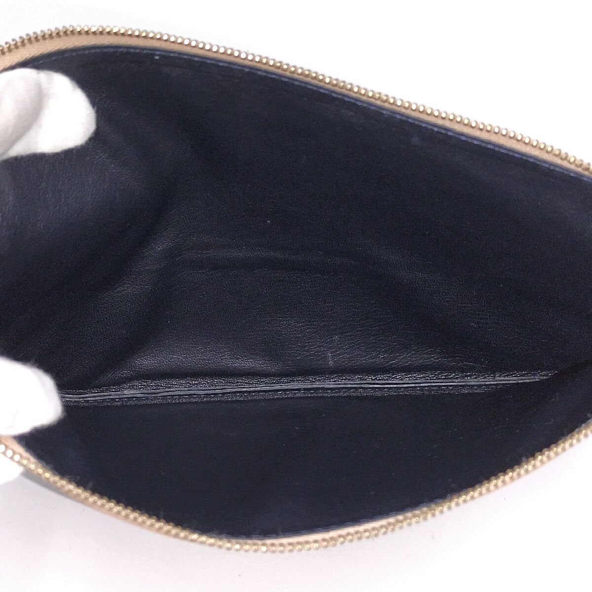 クラッチバッグ