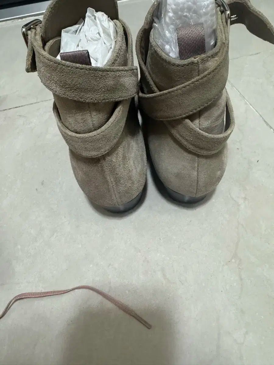  ミュウミュウ スウェード アンクルブーツ その他 ブーツ