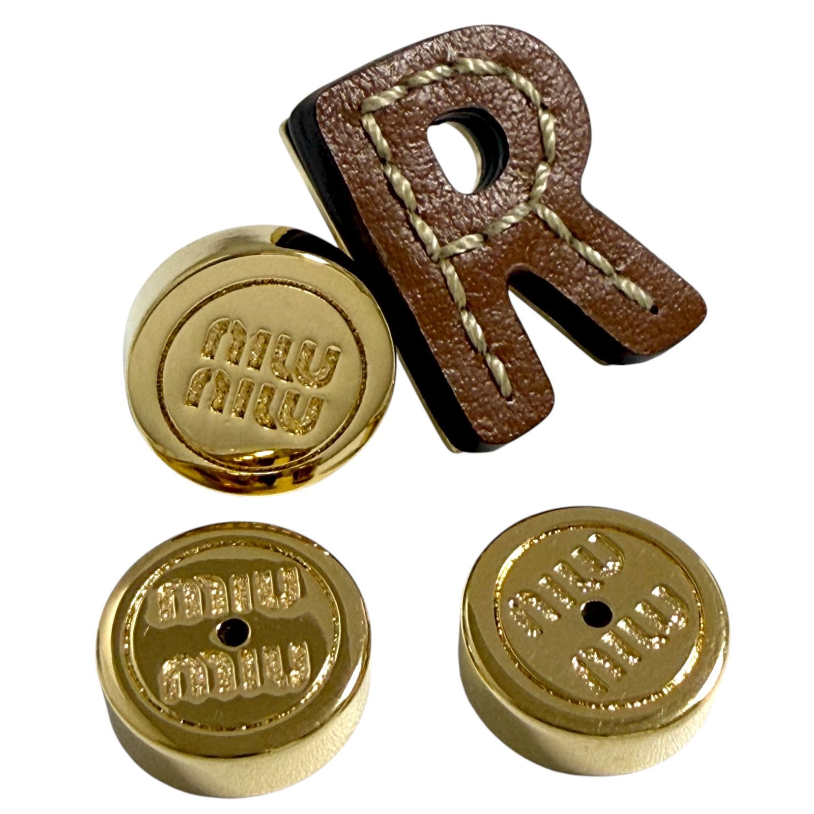 ミュウミュウ レディース ピアス イニシャル R アルファベット レター  