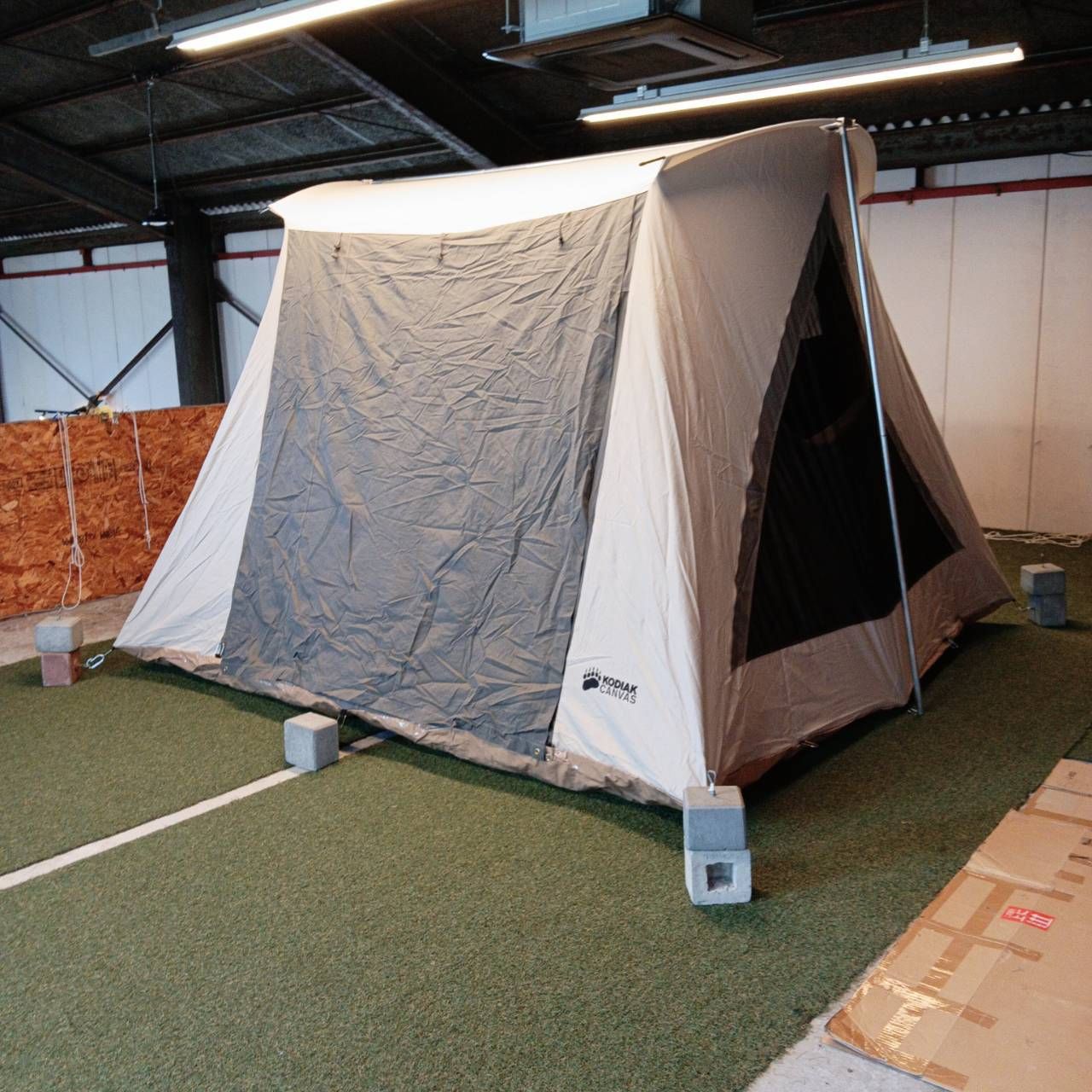 KODIAK CANVAS コディアック キャンバス Flex-Bow VX 4人用テント