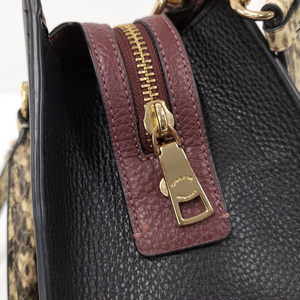 COACH グレースキャリー