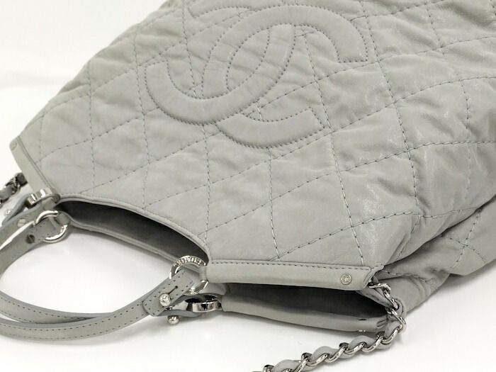 豊富なデザイン。 CHANEL 2WAYショルダーバッグ ココマーク マトラッセ レザー ライトグレー