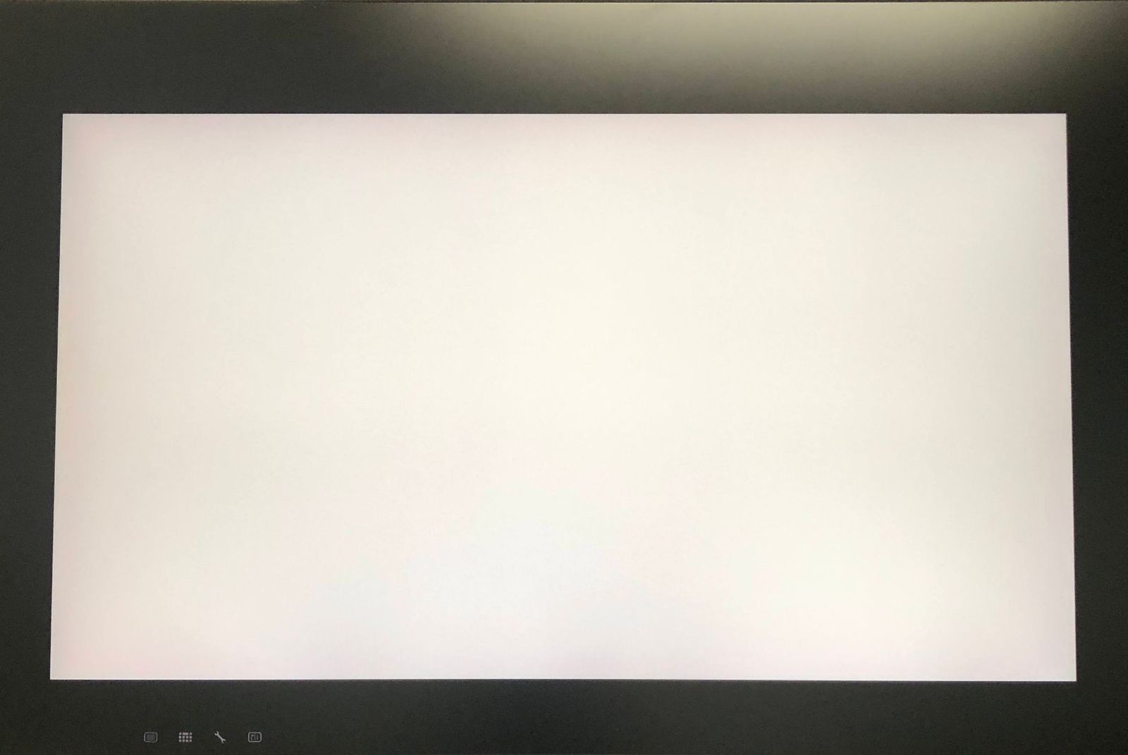 WACOM Cintiq Pro 24 DTK-2420 K 大型液晶 タブレット 23.6インチ 2020年製 スタンド付属 C 5318-180